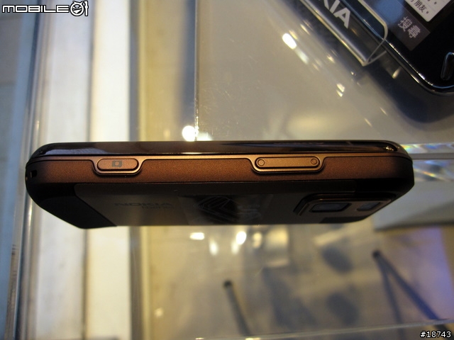 [分享] 旗艦機種再進化：Nokia N97 mini