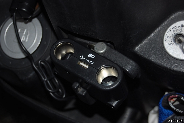 機車12V供電再進化 - 便宜穩定的多用途點煙孔分享!