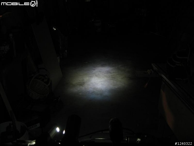 UK3剛取得.....已更新~並在第5棟樓放上M1+車燈
