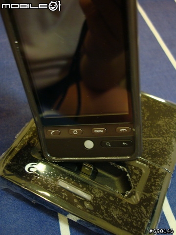 [開箱]HTC Hero專用鏡面多功能傳輸座充