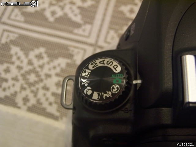 11/13 NIKON D90 + 18-105mm 開箱文