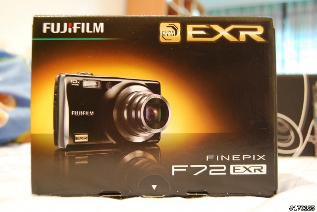 [鏡面工藝] - F72EXR   購買心路 與 外觀分享