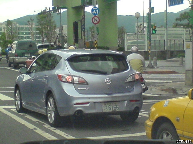 ALL NEW MAZDA3 2.5s