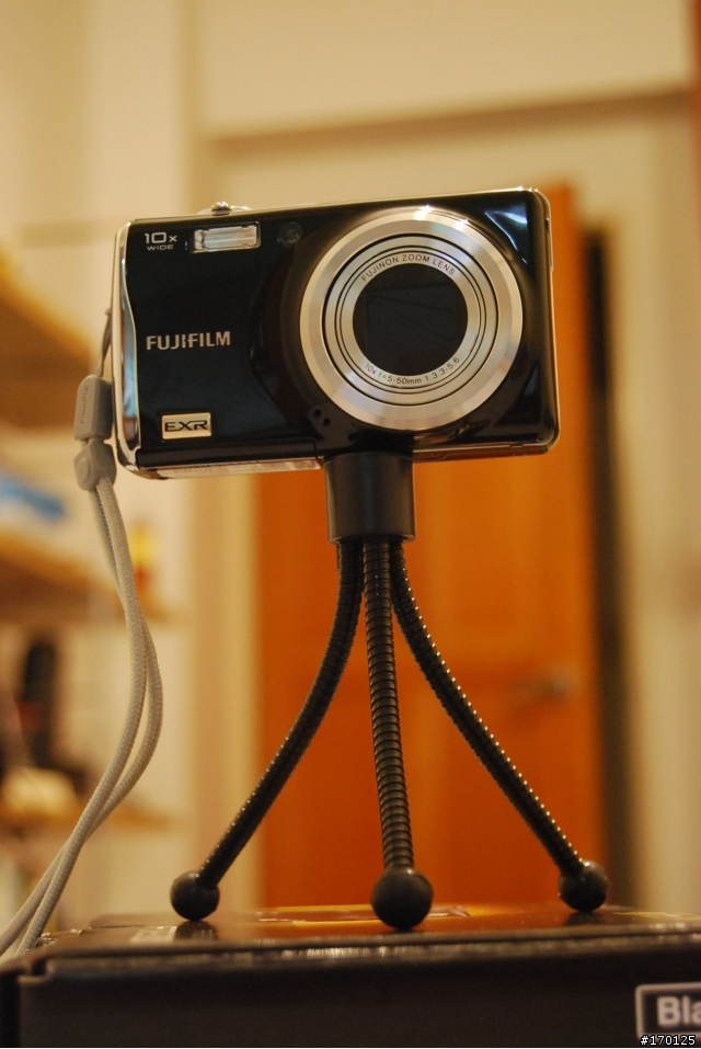 [鏡面工藝] - F72EXR   購買心路 與 外觀分享