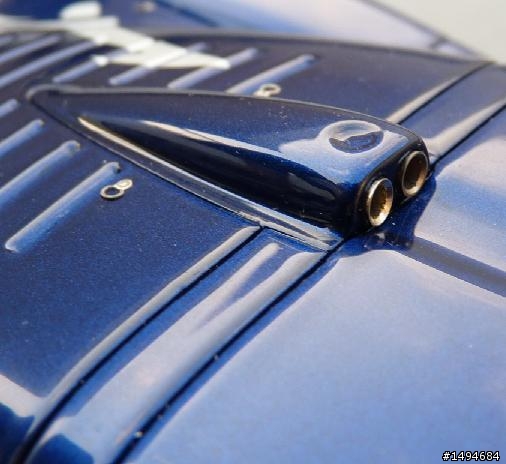 模型車收藏分享[005-BBR-P1802, 1/18, Maserati MC12 Geneve Motor Show 2004]