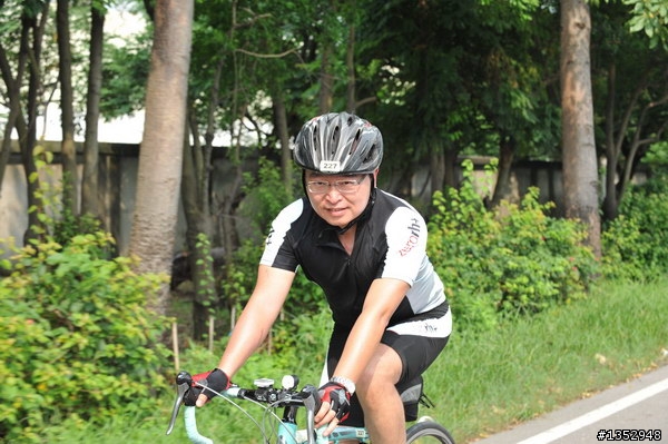 09年10月11日台南墾丁150k星光團車友寫真(感謝牛仔小東店提供)