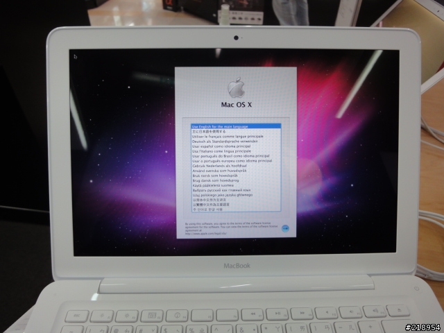 新入手LED MacBook ！