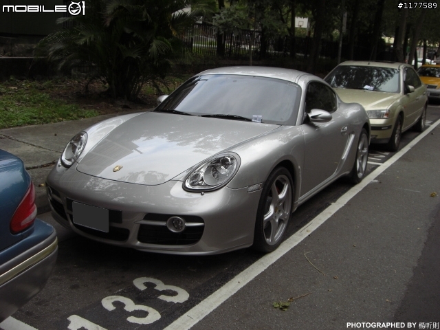 [巧遇] Porsche Cayman S