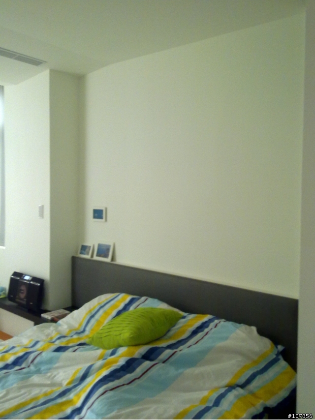 有人嘗試過"橘色"油漆塗滿房間or客廳的整面牆嗎?