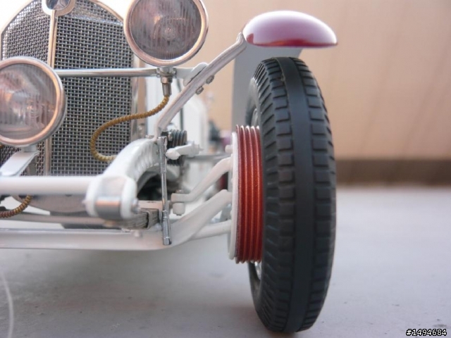 模型車收藏分享[004-CMC-M055, 1/18, Mercedes-Benz SSKL, Mille Miglia, 1931（白象）]