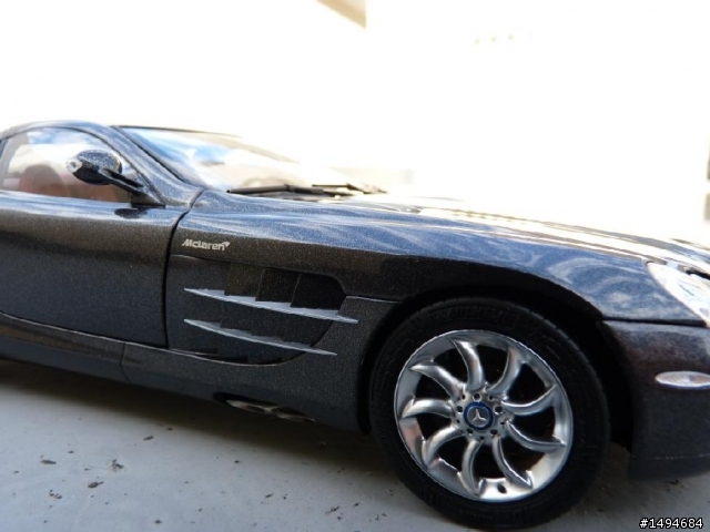 模型車收藏分享[021-CMC-M045B, 1/18, Mercedes-Benz SLR McLaren coupe, anthracyte, 2003]