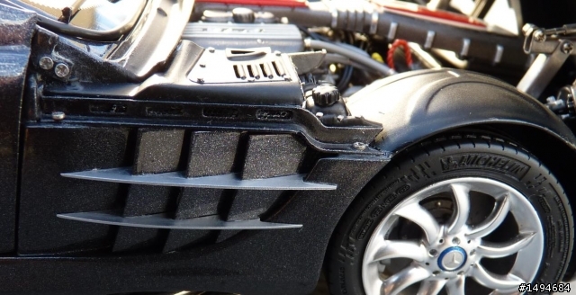 模型車收藏分享[021-CMC-M045B, 1/18, Mercedes-Benz SLR McLaren coupe, anthracyte, 2003]