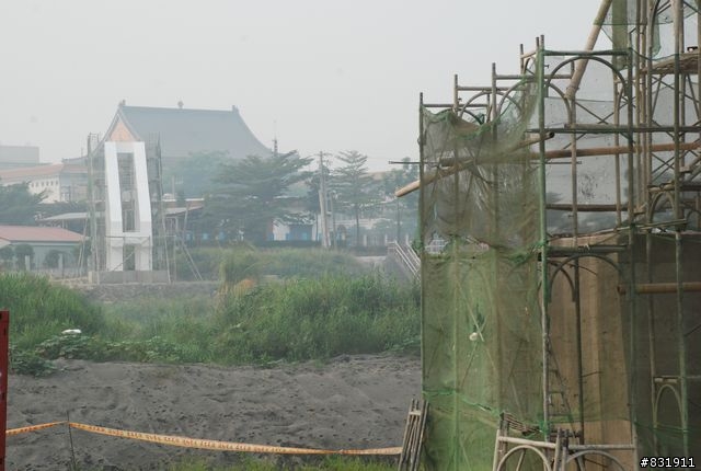 [分享]屏東縣高屏溪左岸綠色廊道--萬丹堤防及萬新吊橋工程(最新消息2/10完工)