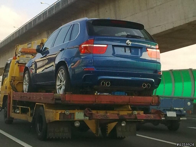 X5M移動中....
