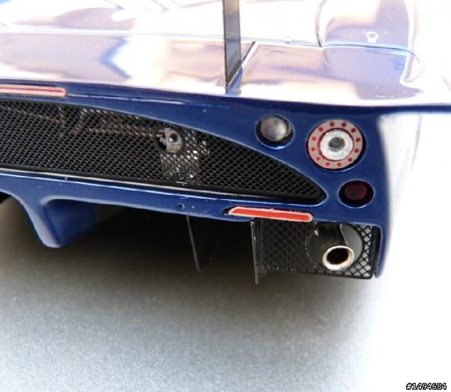 模型車收藏分享[005-BBR-P1802, 1/18, Maserati MC12 Geneve Motor Show 2004]