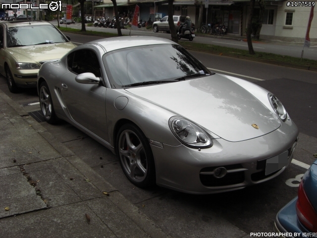 [巧遇] Porsche Cayman S