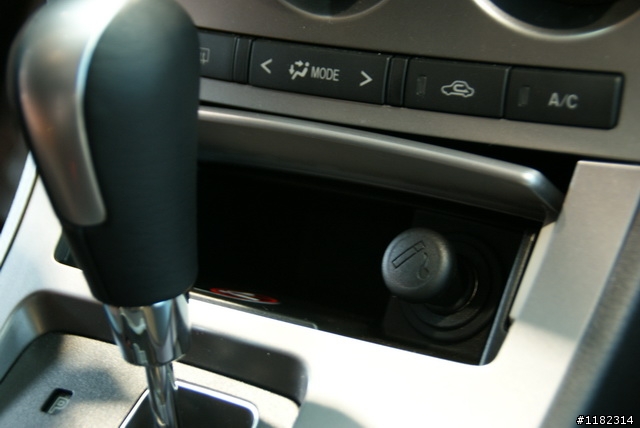NWE MAZDA 3 5D 2.0 發表會