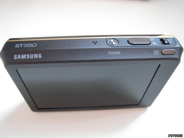 [借測] 小齡子也愛上自拍了 - SAMSUNG ST550 雙螢幕相機