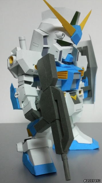 氣樂冒險的SD NT-1 Gundam Alex紙模