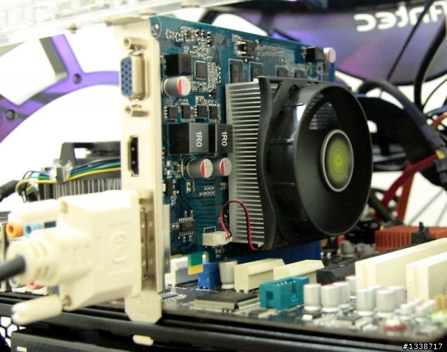 [開箱體驗]在WIN7下榨乾萬利達GT 220-DDR3隱藏的10％以上效能