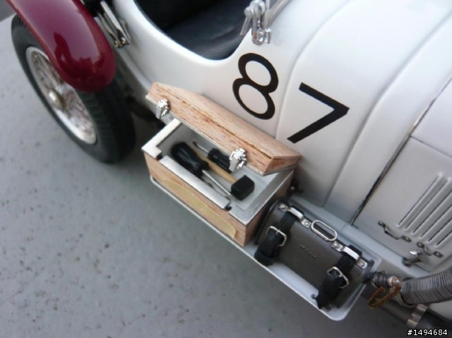 模型車收藏分享[004-CMC-M055, 1/18, Mercedes-Benz SSKL, Mille Miglia, 1931（白象）]