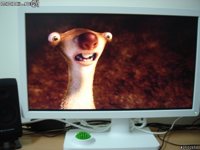 [超不專業新手開箱文] BenQ V2400Eco 螢幕開箱