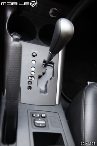 RAV4 2.4G尊貴版黑色黑內裝2010款[開車文](11/25 更新 第22點)