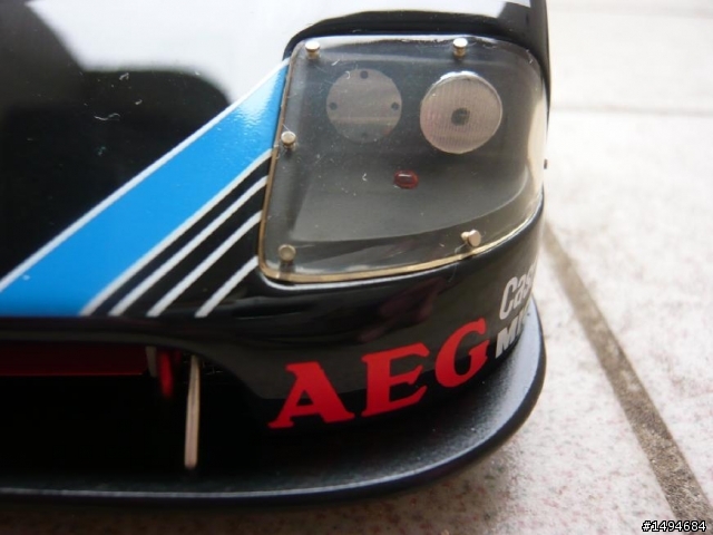 模型車收藏分享[018-Exoto-RLG19190, 1/18, Sauber-Mercedes C9 #61, 1988]