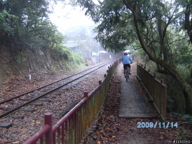 [遊記]獨立山國家森林步道之鐵道~牽車~扛車雲霧飄渺之旅!