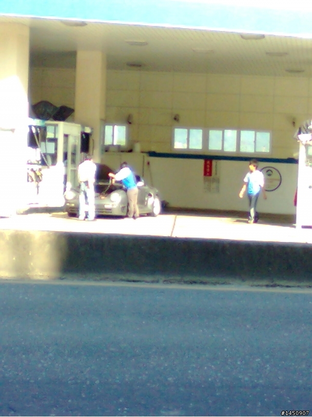 這台PORSCHE是...?