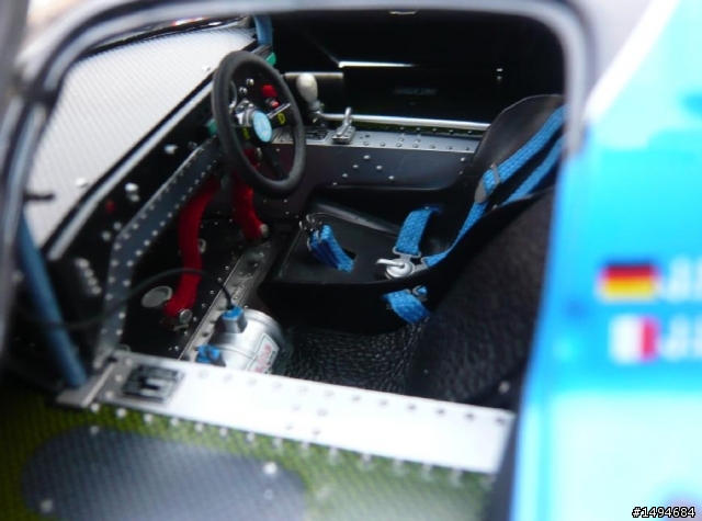 模型車收藏分享[018-Exoto-RLG19190, 1/18, Sauber-Mercedes C9 #61, 1988]