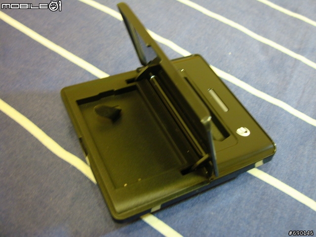 [開箱]HTC Hero專用鏡面多功能傳輸座充
