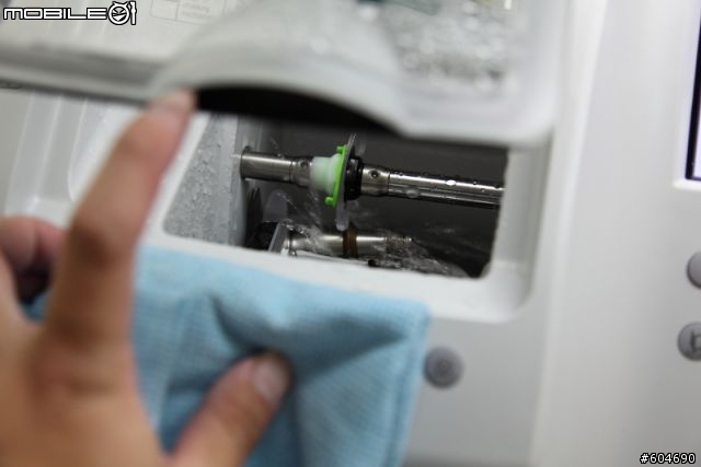 眼鏡鏡片研磨~NIDEK自動磨片機~