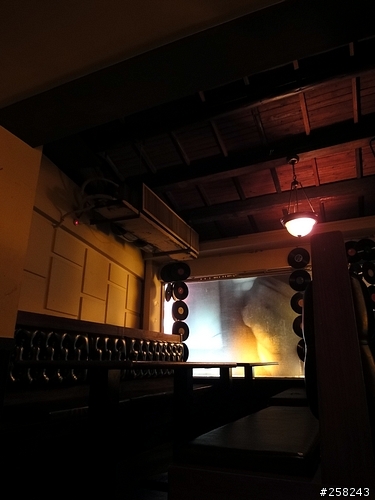 【喝酒好去處】操場(前墳場)~很容易碰到藝人喔