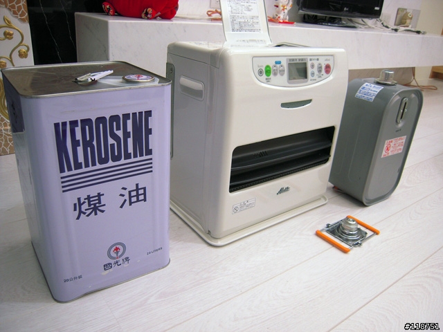 2009年 煤油電暖爐