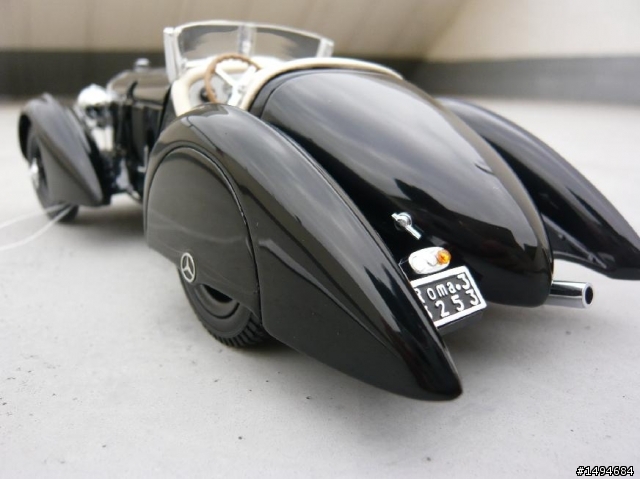 模型車收藏分享[011-CMC-M001, 1/24, Mercedes-Benz SSK, 1930, Black Prince of Count Trossi]