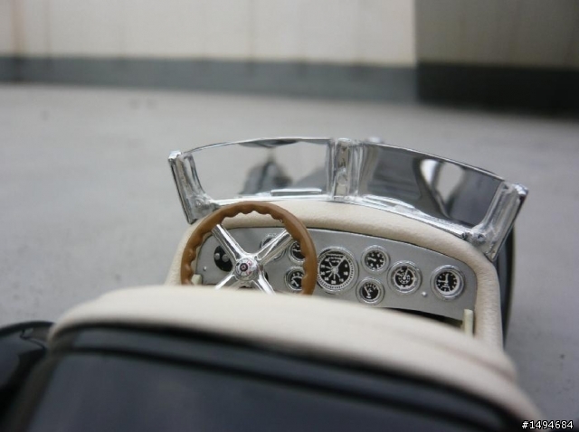 模型車收藏分享[011-CMC-M001, 1/24, Mercedes-Benz SSK, 1930, Black Prince of Count Trossi]