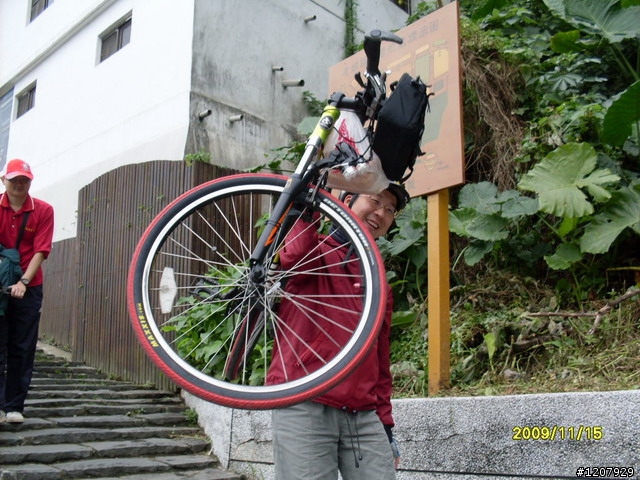 2009~11/14鶯歌之旅+和平老街吃了變超人哈哈哈:::::