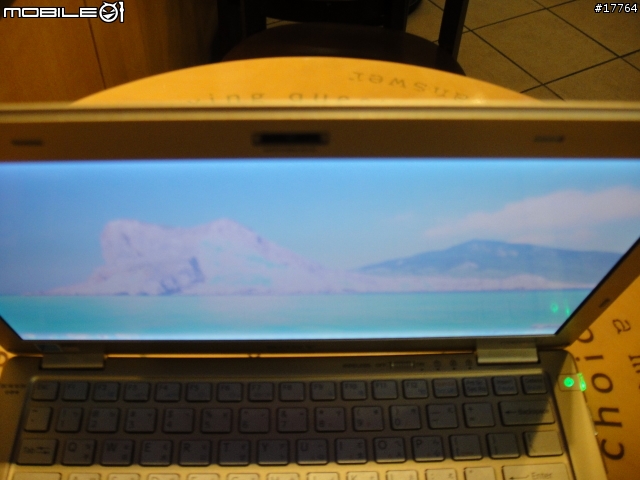 『午後短暫邂逅』Sony VAIO VPCX115LW/N