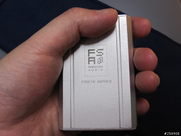 [開箱]電光火石 Fireye 隨身耳機擴大機