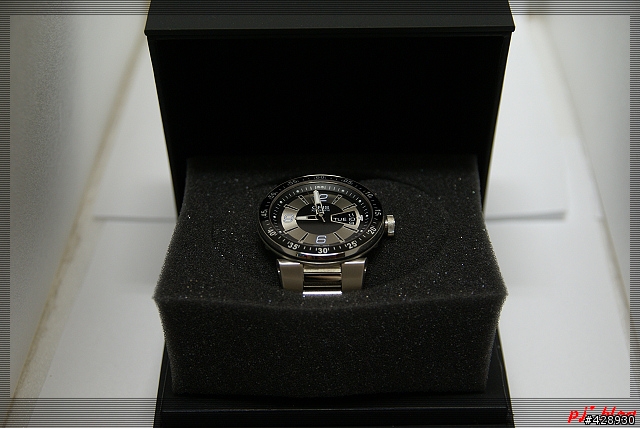 [分享]ORIS Williams F1Team日曆星期錶