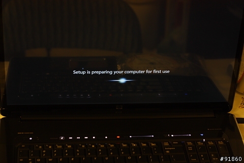 [開箱分享][有圖][沒測試] HP Pavilion DV8t Quad Edition + WIN 7 Ultimate x64