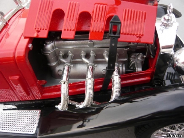 模型車收藏分享[004-CMC-M055, 1/18, Mercedes-Benz SSKL, Mille Miglia, 1931（白象）]