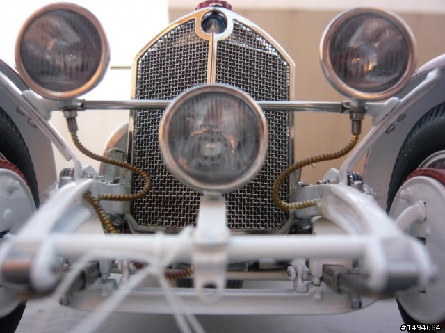 模型車收藏分享[004-CMC-M055, 1/18, Mercedes-Benz SSKL, Mille Miglia, 1931（白象）]