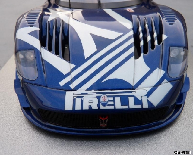 模型車收藏分享[005-BBR-P1802, 1/18, Maserati MC12 Geneve Motor Show 2004]