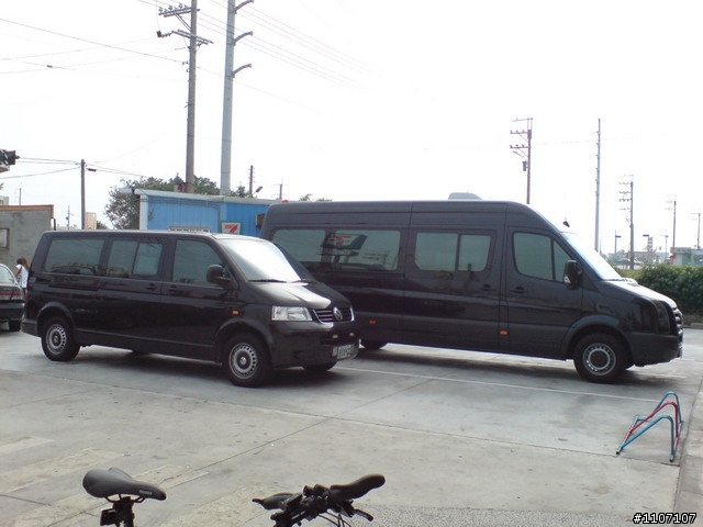 驚見!! 好大一台的VW Crafter TDI