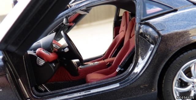 模型車收藏分享[021-CMC-M045B, 1/18, Mercedes-Benz SLR McLaren coupe, anthracyte, 2003]