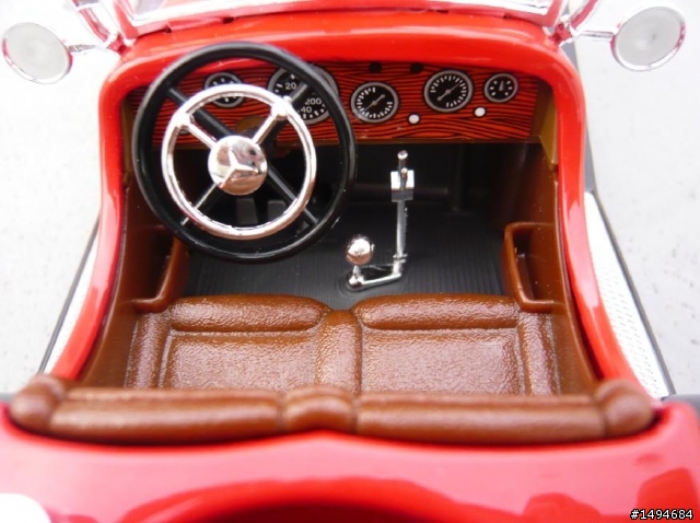 模型車收藏分享[004-CMC-M055, 1/18, Mercedes-Benz SSKL, Mille Miglia, 1931（白象）]