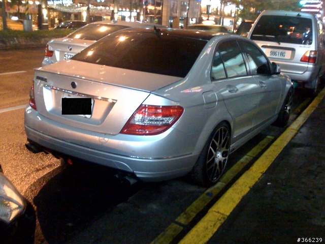 Silver Brabus W204 in HRE M40