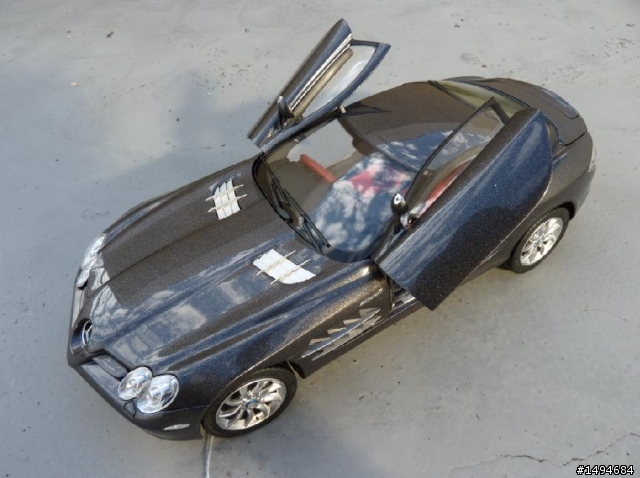 模型車收藏分享[021-CMC-M045B, 1/18, Mercedes-Benz SLR McLaren coupe, anthracyte, 2003]